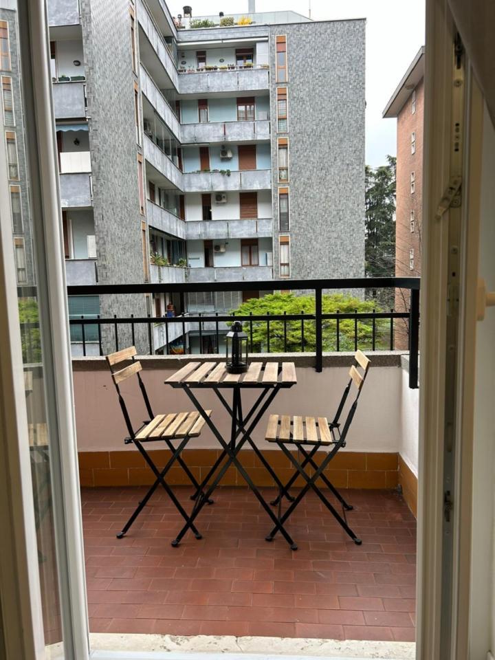 Modern Apartments Mm3 Afforifn Only 15 Min From Duomo Milan Bagian luar foto