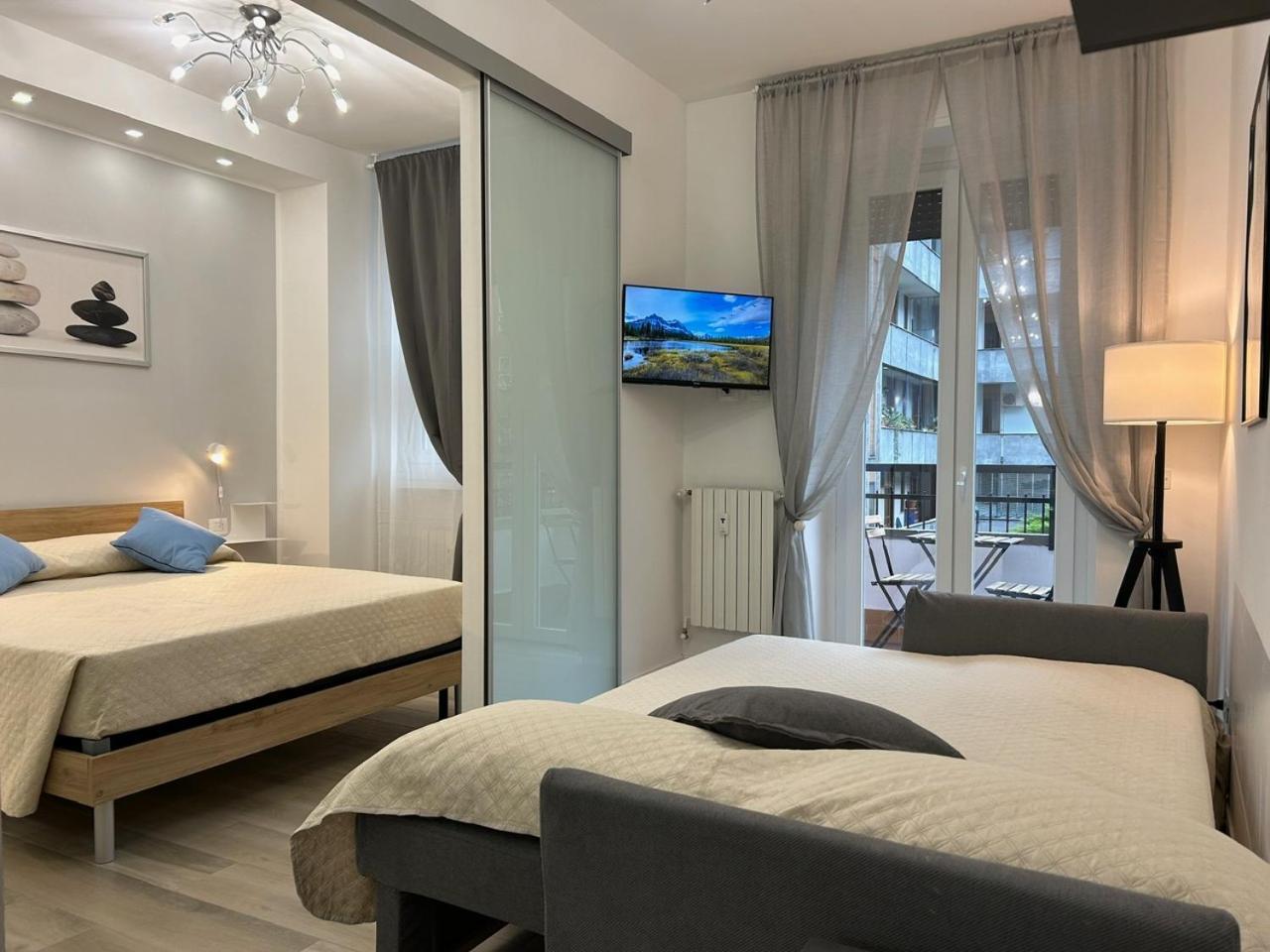 Modern Apartments Mm3 Afforifn Only 15 Min From Duomo Milan Bagian luar foto