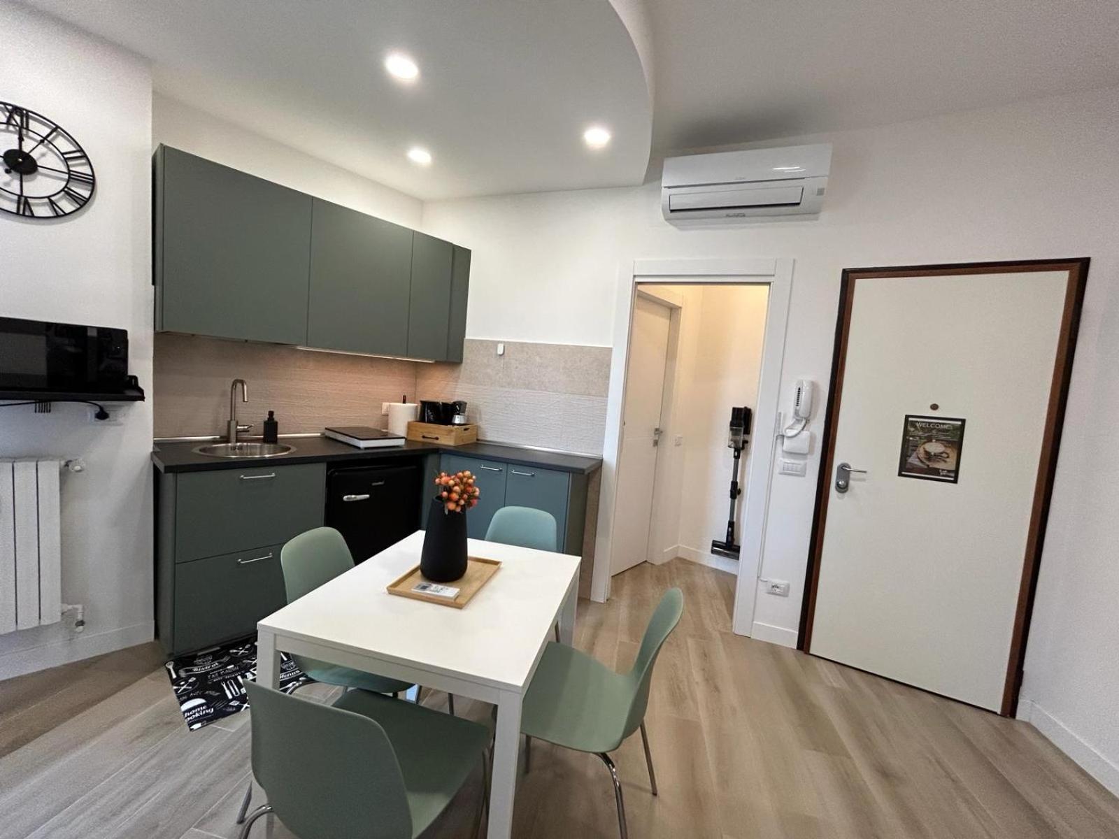 Modern Apartments Mm3 Afforifn Only 15 Min From Duomo Milan Bagian luar foto
