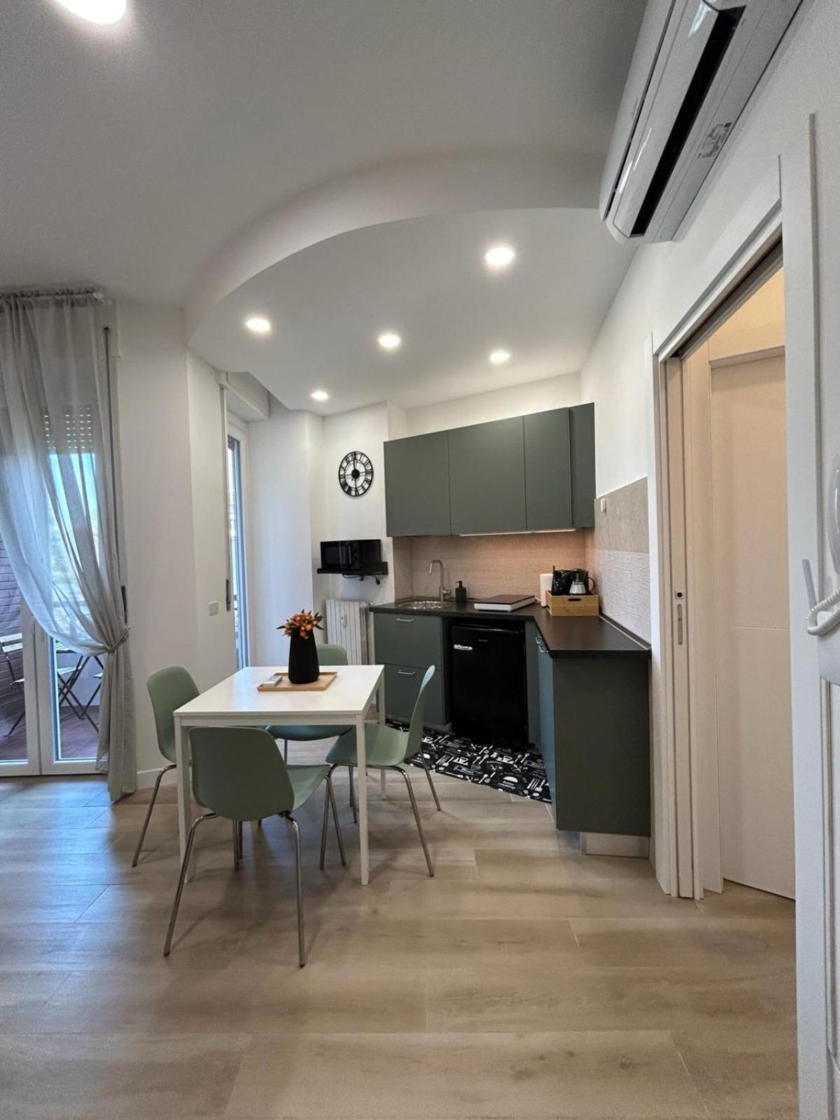 Modern Apartments Mm3 Afforifn Only 15 Min From Duomo Milan Bagian luar foto